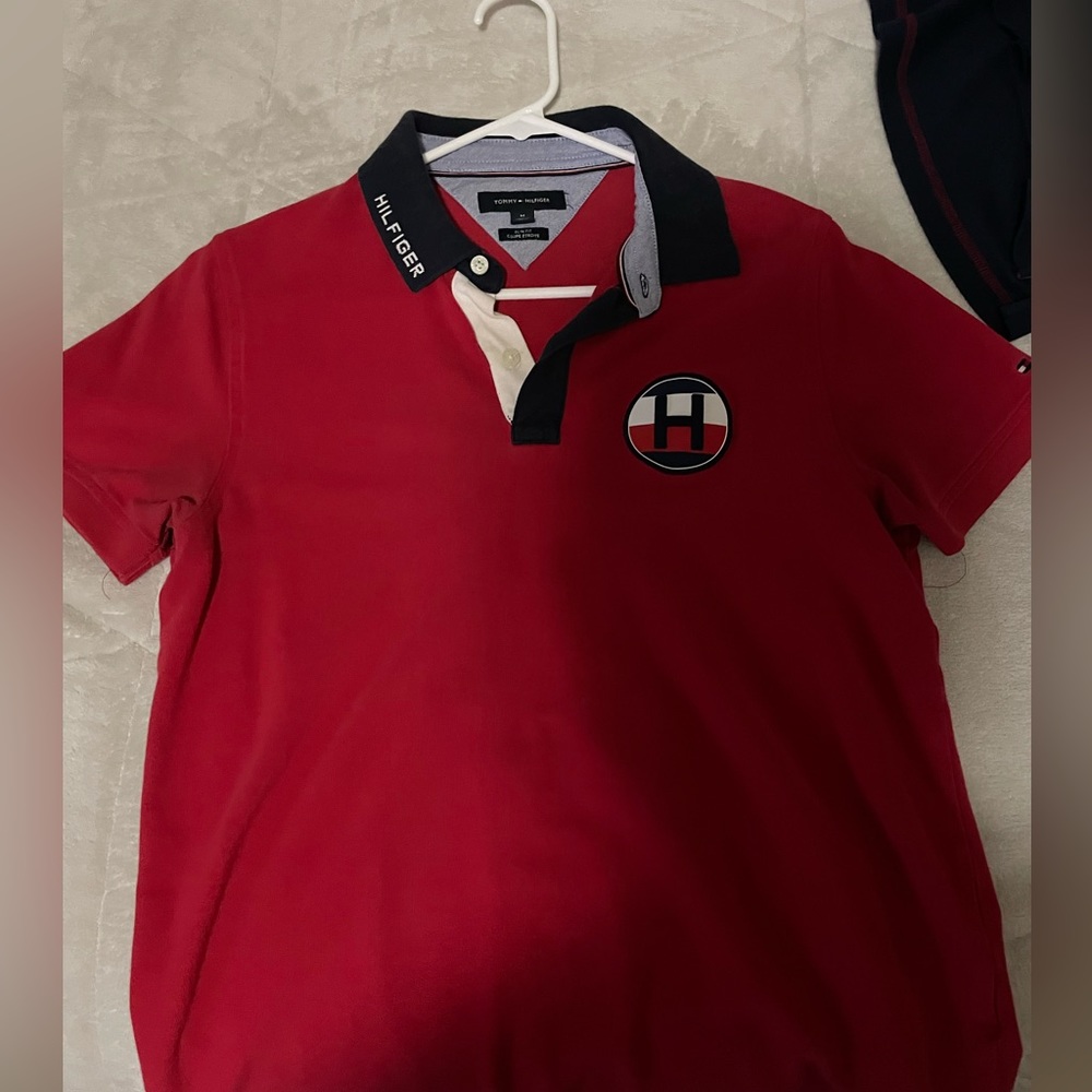 2 polo tees